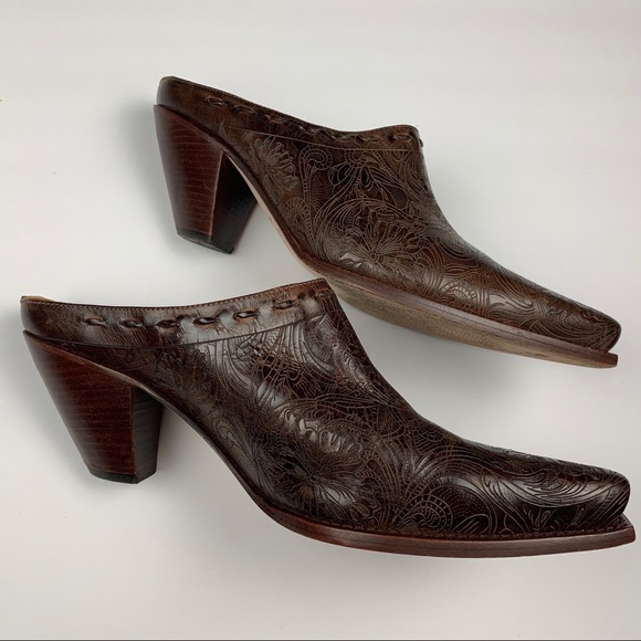 [SOLD] Charlie 1 Horse by Lucchese Leather Mules - Picture 3 of 8
